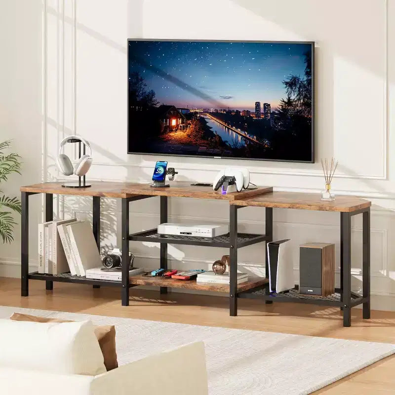 Mobile porta TV Acekool da 67 pollici con luci LED, prese di corrente e 4 ripiani aperti, console multimediale grigia per TV da 55/65/75 pollici, centro di intrattenimento ad angolo